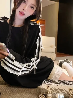 Women’s Lace Patchwork Long Sleeve T-Shirt