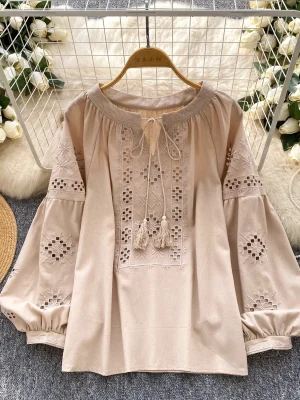 Sweet Vintage Embroidered Lace-Up Blouse