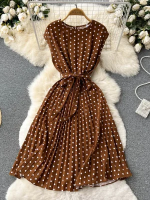 Women’s Polka Dot Sleeveless Slim Waist Dress