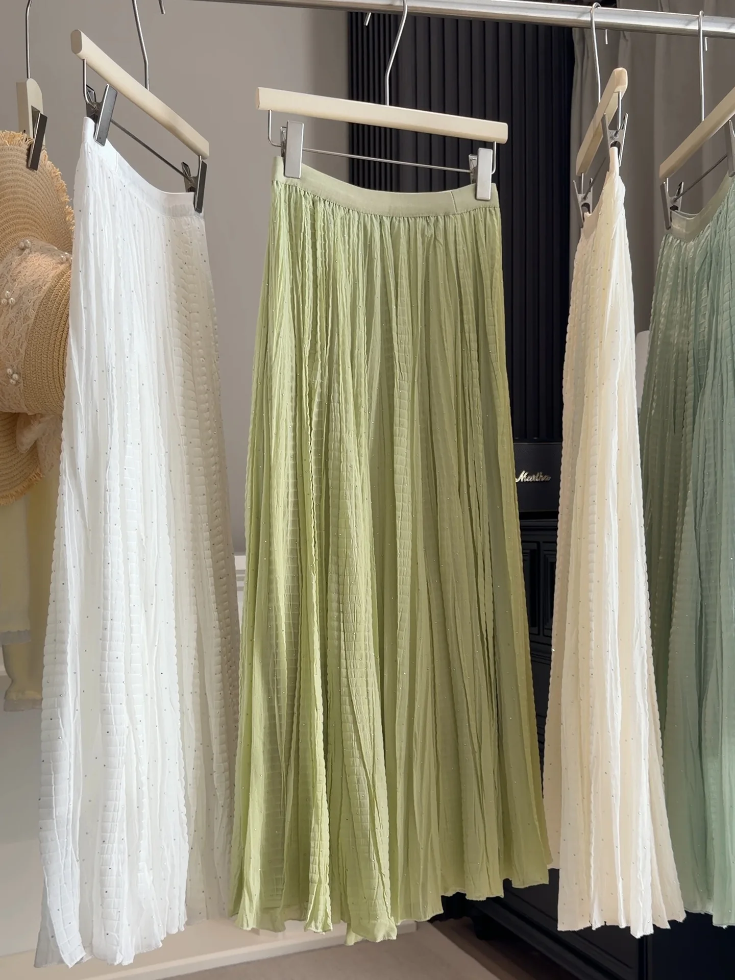 Boho High-Waist Pleated Maxi Skirt - Image 3