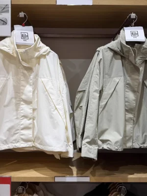 Women’s Waterproof Jacket Hooded Spring Coat