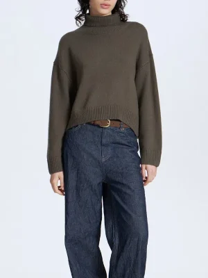 Women’s Pink Turtleneck Knit Sweater