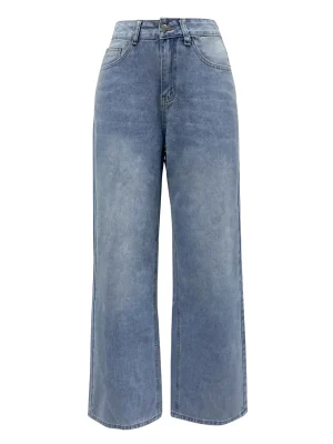 Women’s High-Waist Wide Jeans