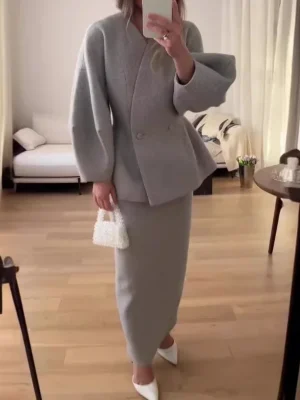 Women’s 2-Piece Sweater Skirt Set