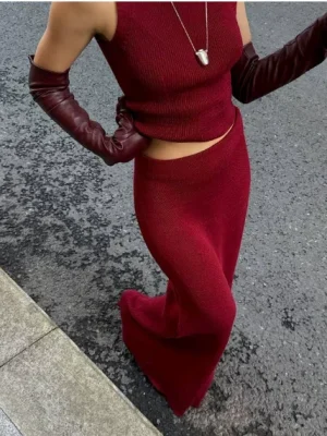 Women’s Knit Skirt Set