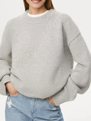 Women’s O-Neck Loose Knit Sweater